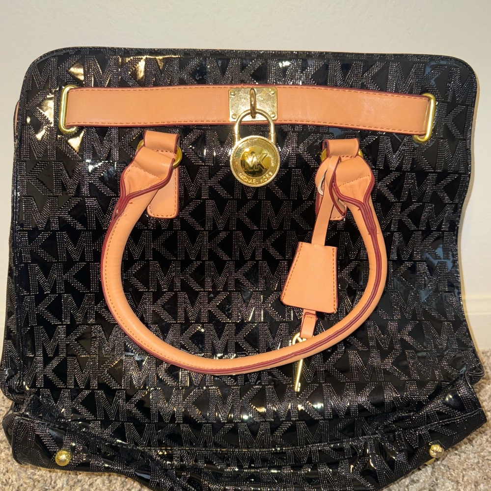 Michael Kors Black and Tan Shoulder Bag